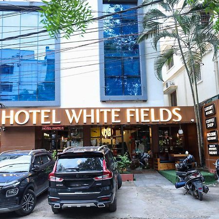 Hotel White Fields Hitec City, Hyderabad Exterior foto